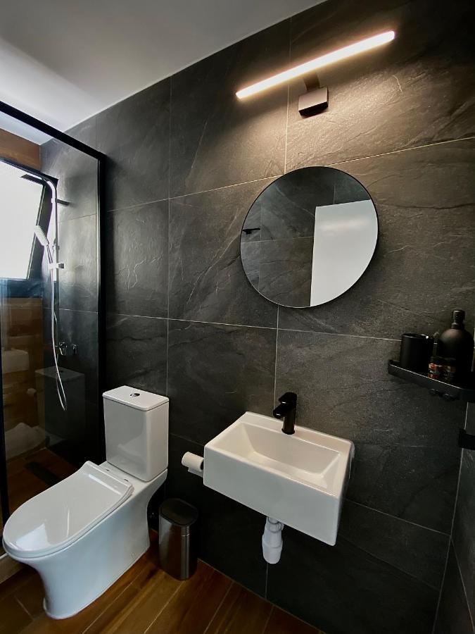 Sea La Vie #2 - Luxury Seaview Apartment Paphos Exterior foto